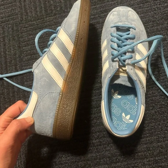 Adidas light blue suede spezials - Picture 3 of 4